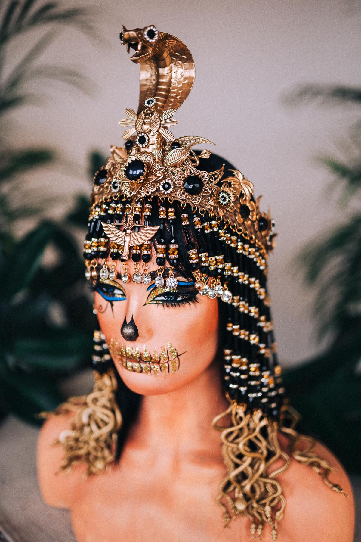 Cleopatra costume accessories