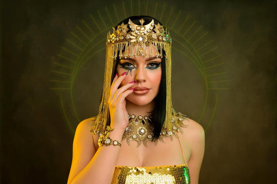 Gold Cleopatra crown and necklace