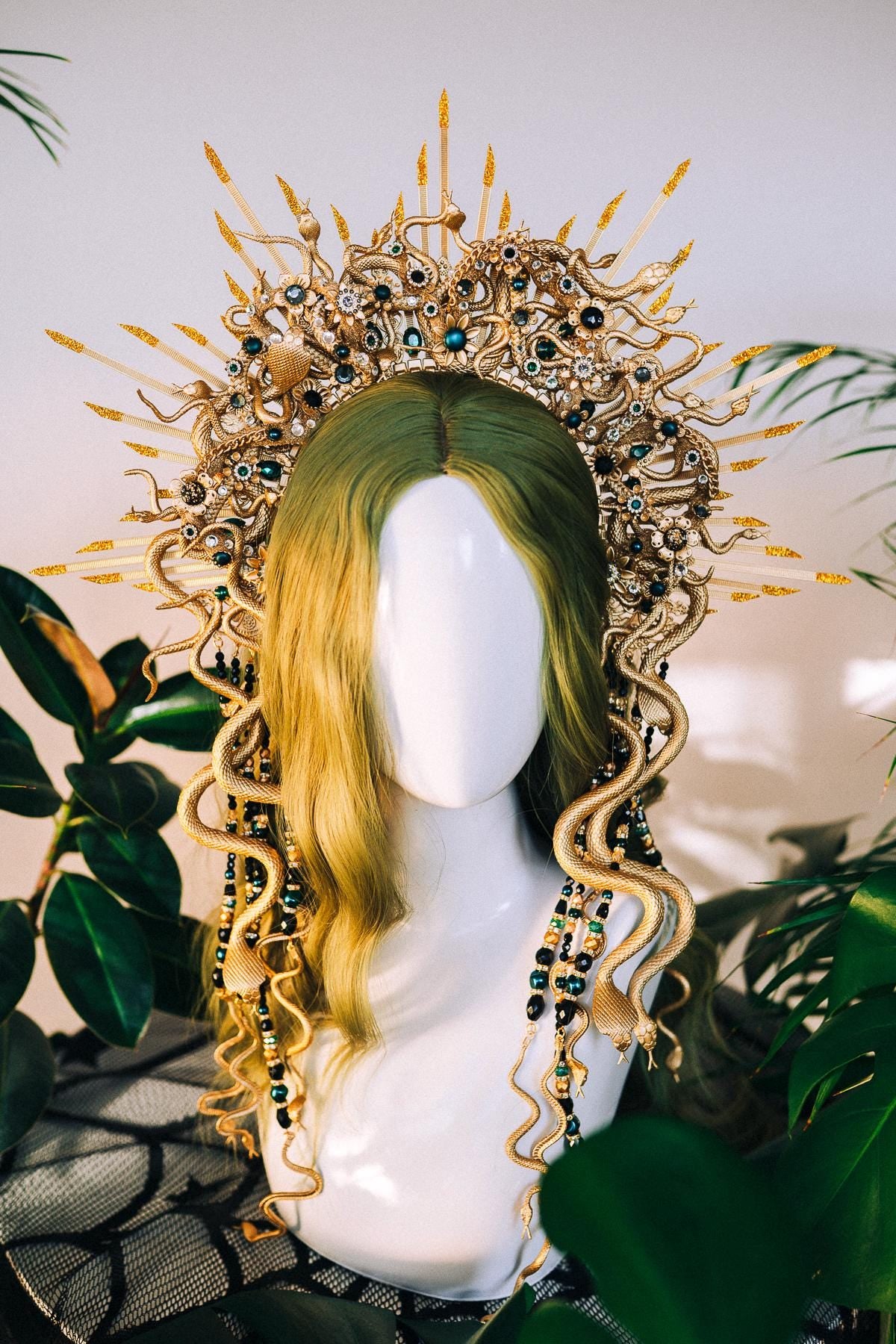 Medusa Halo Crown, Gold Snake Headpiece, Halloween Goddess Tiara, Serpent Halo Headdress, Mythology Costume, Dark Fantasy Crown