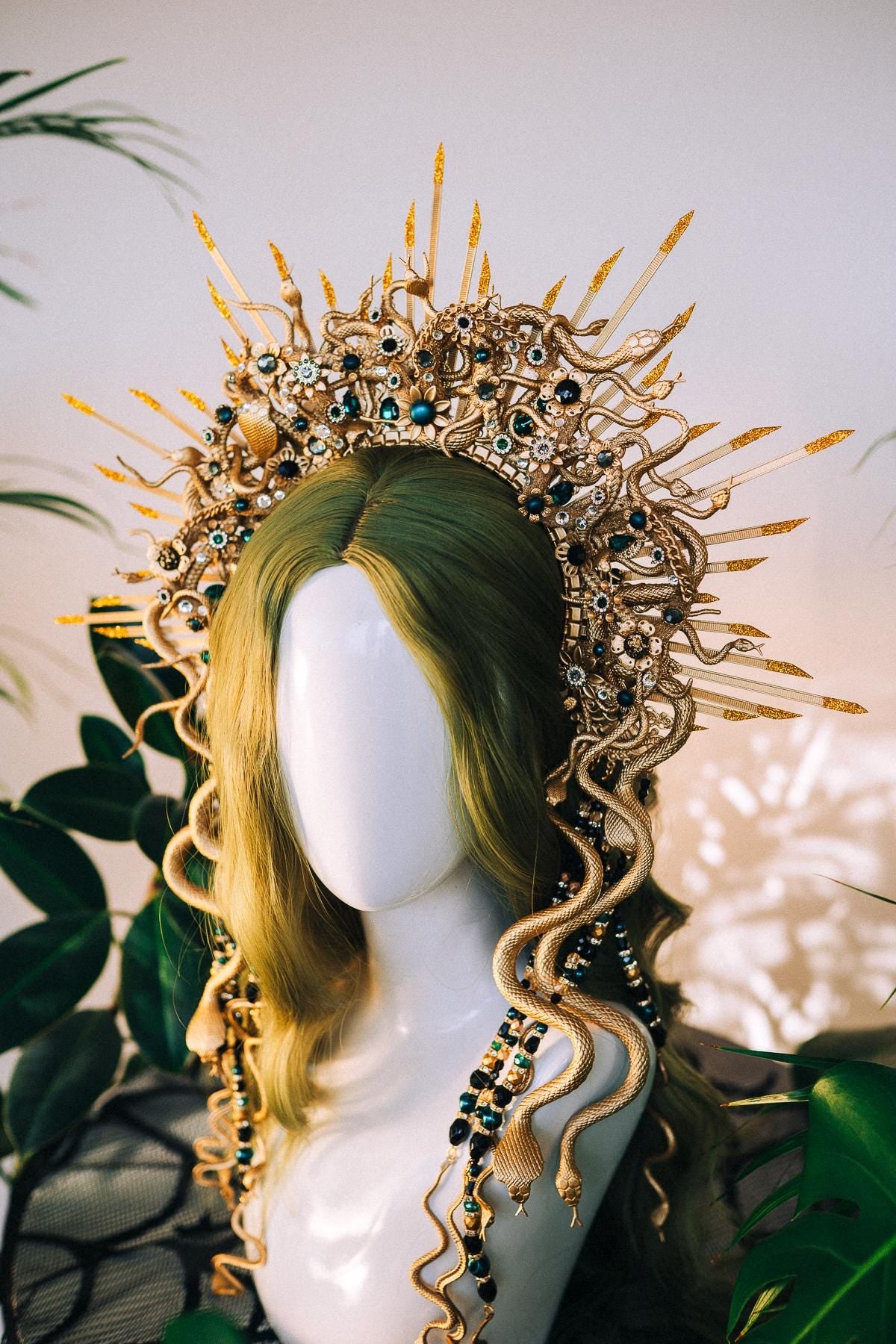 Medusa Halo Crown, Gold Snake Headpiece, Halloween Goddess Tiara, Serpent Halo Headdress, Mythology Costume, Dark Fantasy Crown