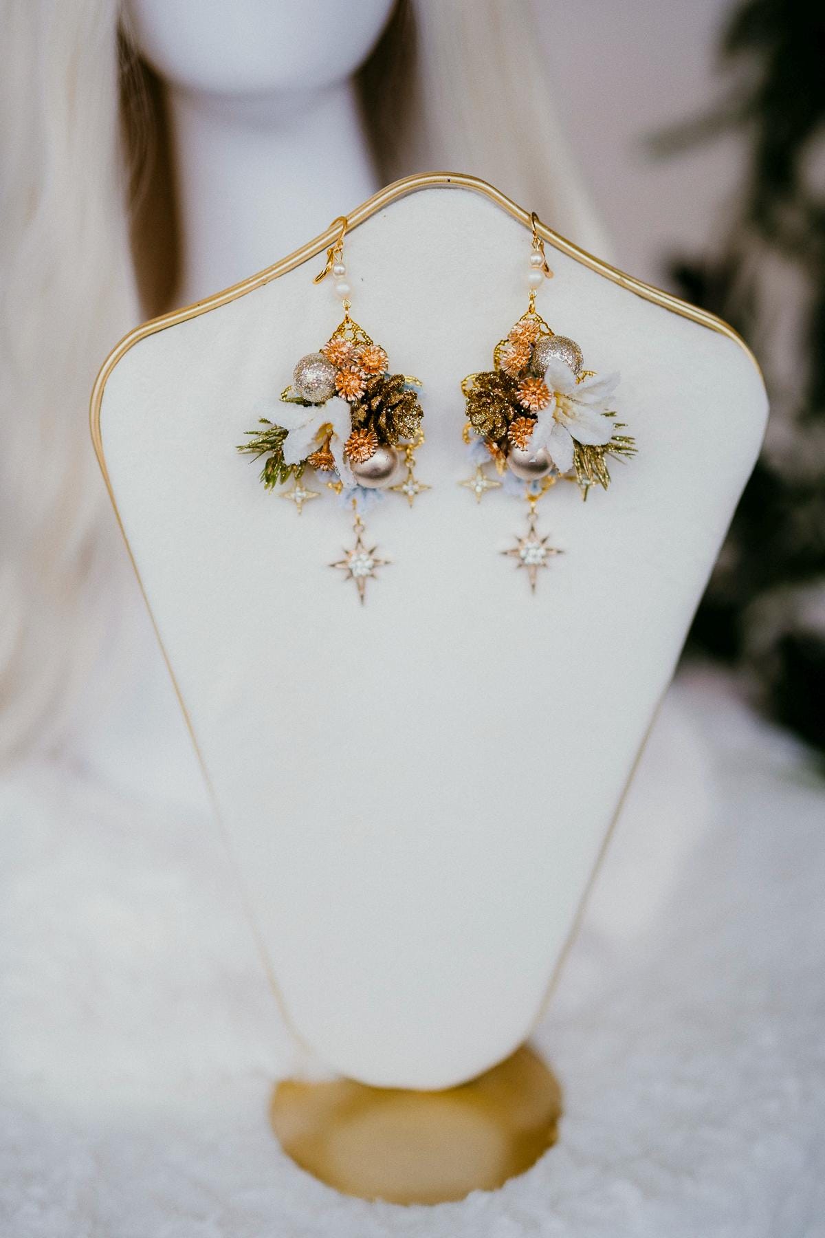 White Christmas headband, Christmas party headband, Christmas flower crown, Merry Christmas, Christmas headband, White flower crown