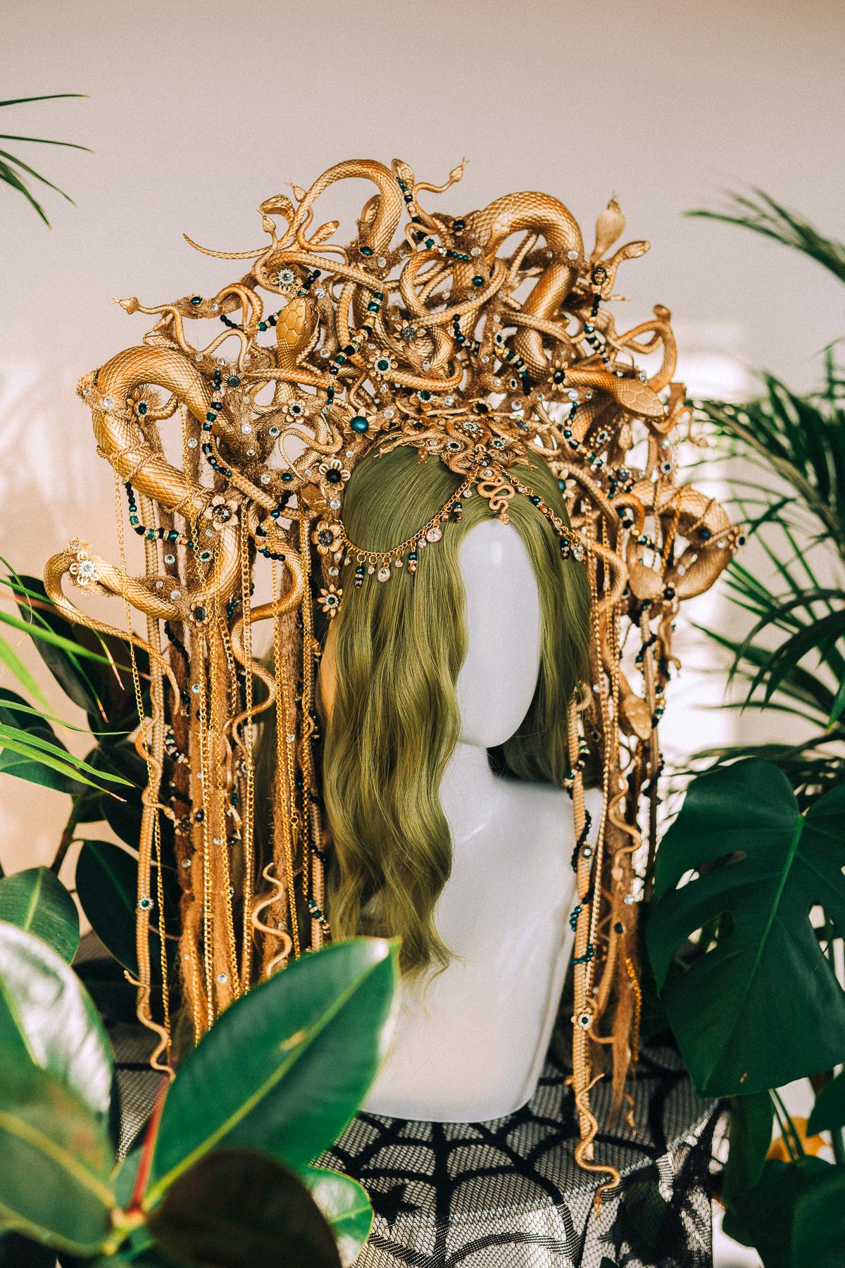 Medusa Crown, Gold Snake Headpiece, Greek Mythology Tiara, Halloween Costume Crown, Gorgon Queen Headdress, Serpent Goddess Halo