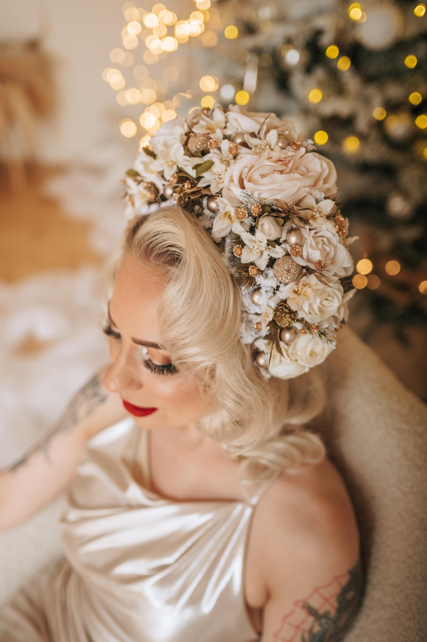 White Christmas party earrings, Winter photo pops, Romantic flower earrings, Flower earrings, Wedding jewelry, Bridal earrings, Winter photo