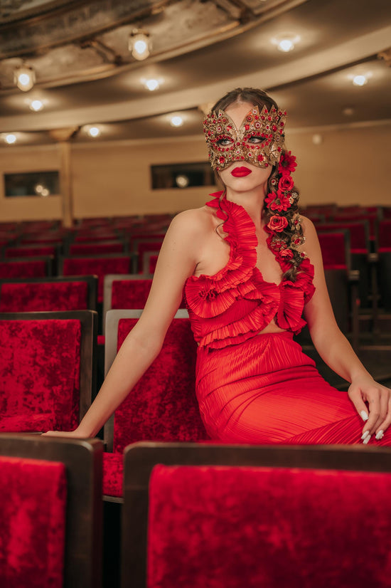 Red Gold Goddess Masquerade Mask Crystal Embellished Luxury Carnival Accessory