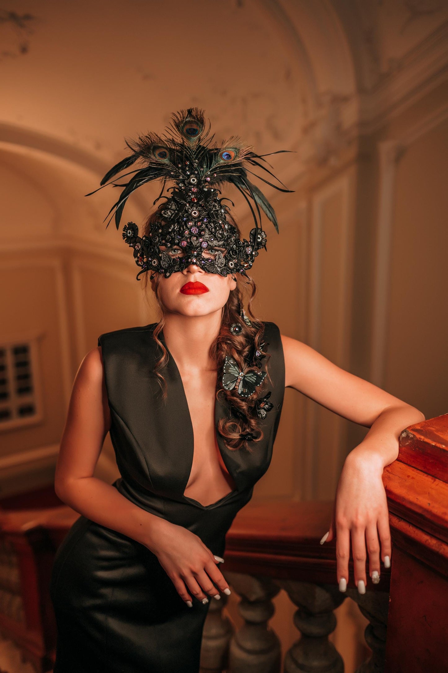 Black Peacock Masquerade Mask Crystal Embellished Gothic Luxury Accessory - Flower Hair pins Black Peacock Masquerade Mask Crystal Embellished Gothic Luxury Accessory - Flower Hair pins