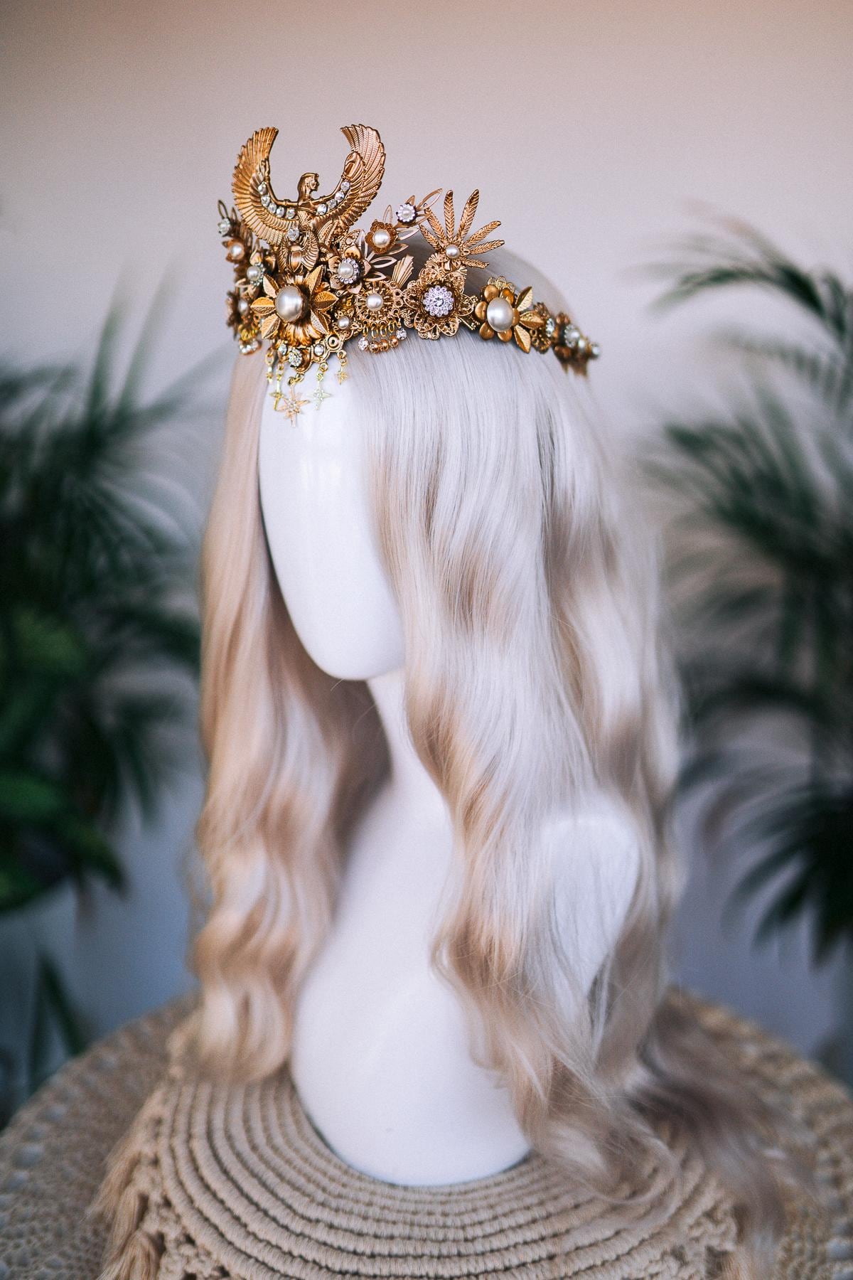 Golden Cleopatra Crown, Egyptian Goddess Headpiece, Festival Tiara, Halloween Costume, Pharaoh Queen, Gold Statement Crown