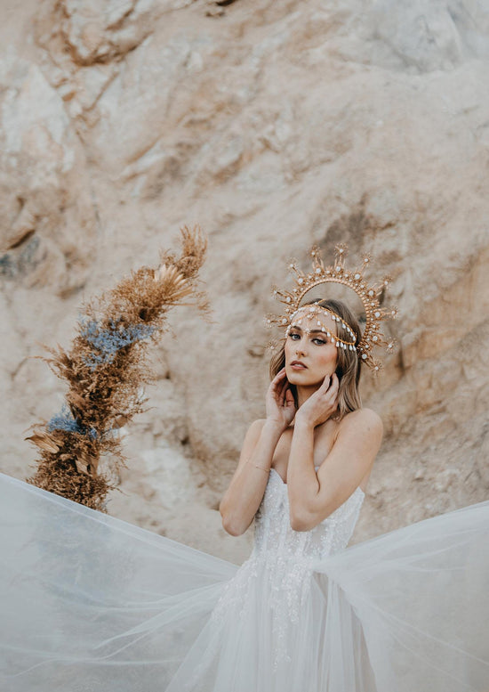 Golden Pearl, Halo Crown, Bridal Headpiece, Celestial Headdress, Festival Goddess, Wedding Tiara, Fantasy Costume, Sacred Ritual Crown