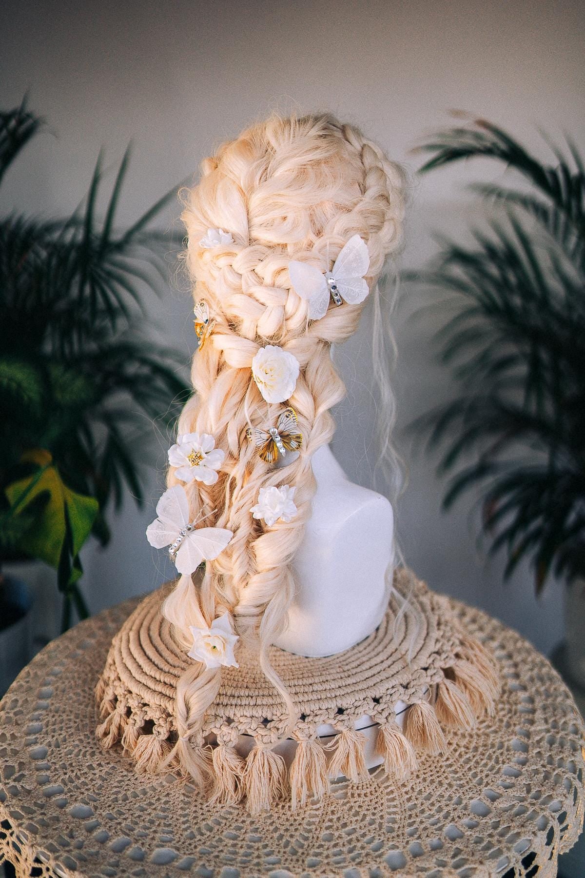 White boho flower hair pins with butterflies