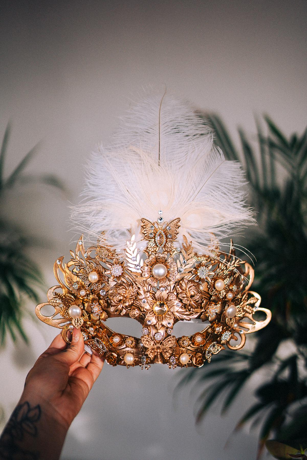 Gold Venetian Mask, Feather Pearl Masquerade Mask, Elegant Carnival Mask, Wedding Mask, Venetian Style Ball Mask, Luxury Party Accessory