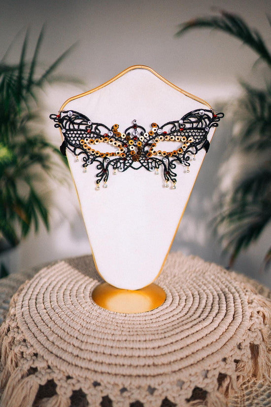 Venetian Masquerade Mask, Luxury Feather Mask, Elegant Carnival Mask for Balls, Mardi Gras, Festivals, Venetian Parties & Costume Events