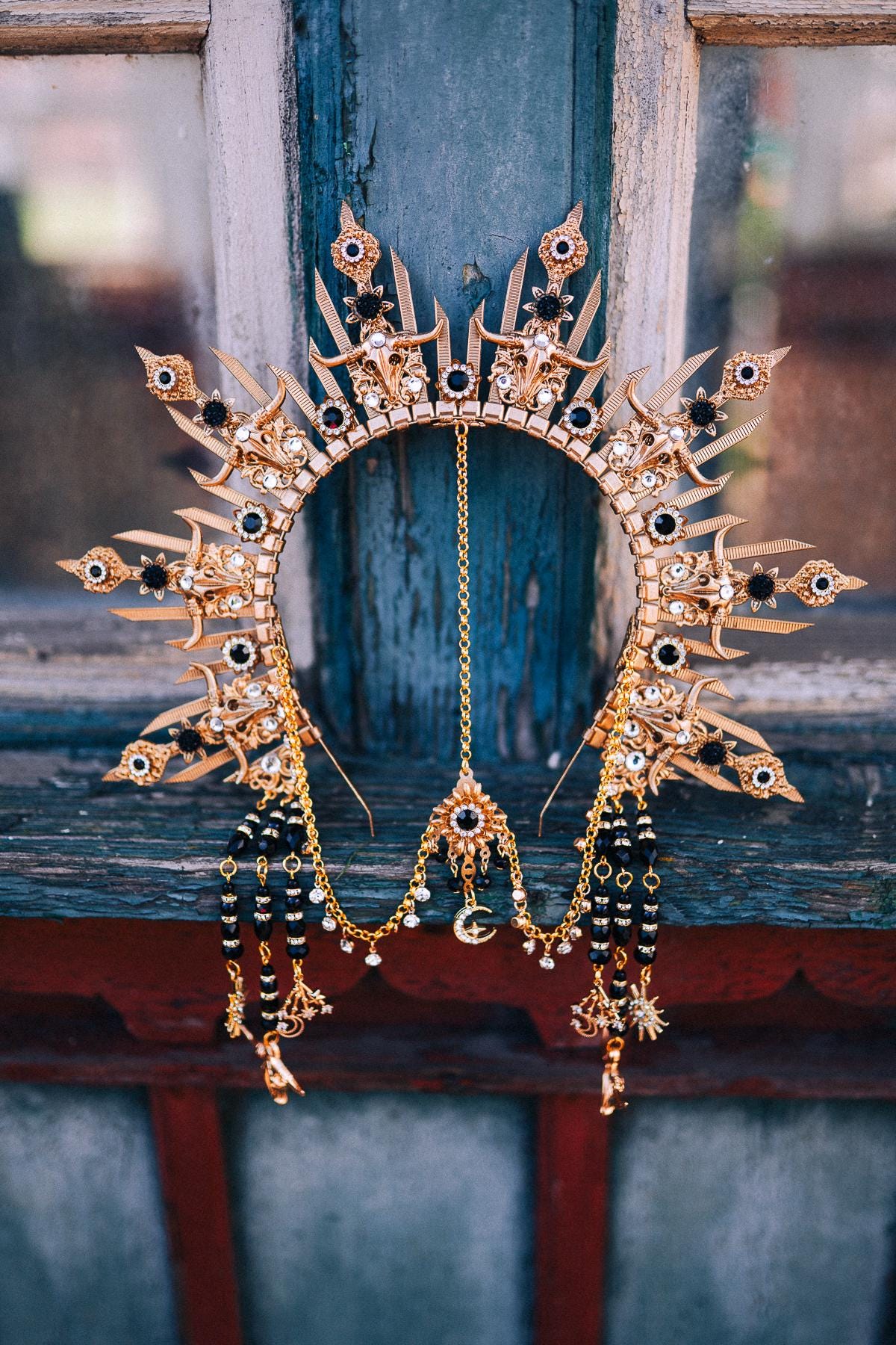 Taurus Crown, Zodiac Crown, Celestial Headpiece, Black Gold Halo Crown, Boho Birthday Crown, Festival Headpiece, Moon Goddess Crown