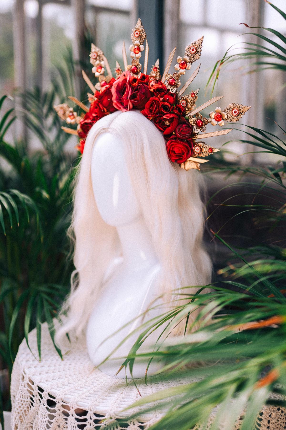 Red Rose Crown, Floral Halo Crown, Festival Headpiece, Handmade Costume Crown, Gothic Flower Crown, Dramatic Rose Crown, Wedding Halo