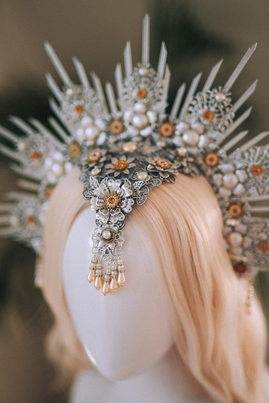 Silver Halo Crown, White And Gold Headpiece, Festival Crown, Pearl Bridal Tiara, Celestial Goddess Crown, Fantasy Costume Accessory