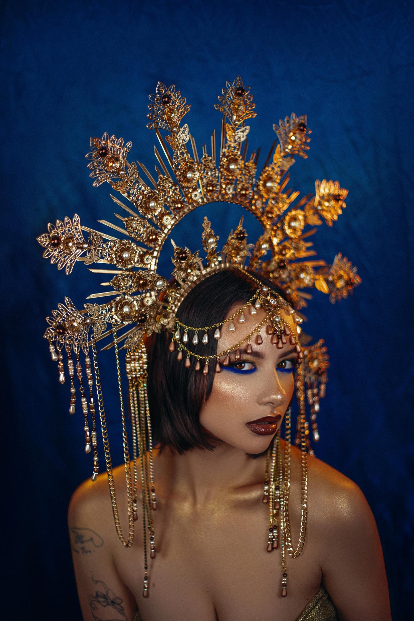 Celestial Empress Crown,Gold Halo Crown,Bridal Goddess Tiara,Festival Headpiece,Luxury Costume Crown,Fantasy Queen Halo,Statement Headwear