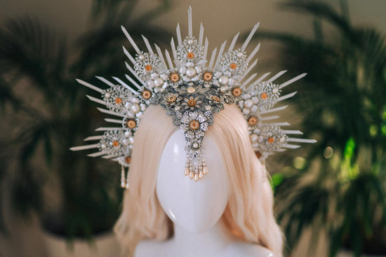 Silver Halo Crown, White And Gold Headpiece, Festival Crown, Pearl Bridal Tiara, Celestial Goddess Crown, Fantasy Costume Accessory