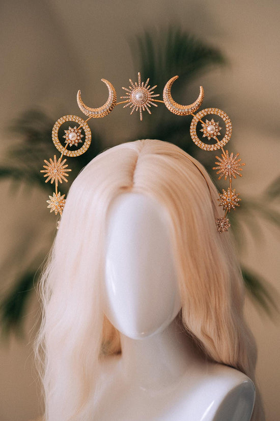 Celestial Halo Crown, Sun Moon Headpiece, Gold Star Crown, Goddess Festival Crown, Cosmic Tiara, Boho Headband, Bridal Accessory, Handmade