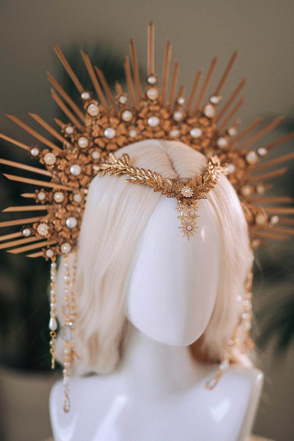 Radiant Sun Halo Crown, Gold Headpiece, Celestial Goddess Crown, Boho Festival Crown, Bridal Halo, Costume Headpiece, Divine Sun Crown