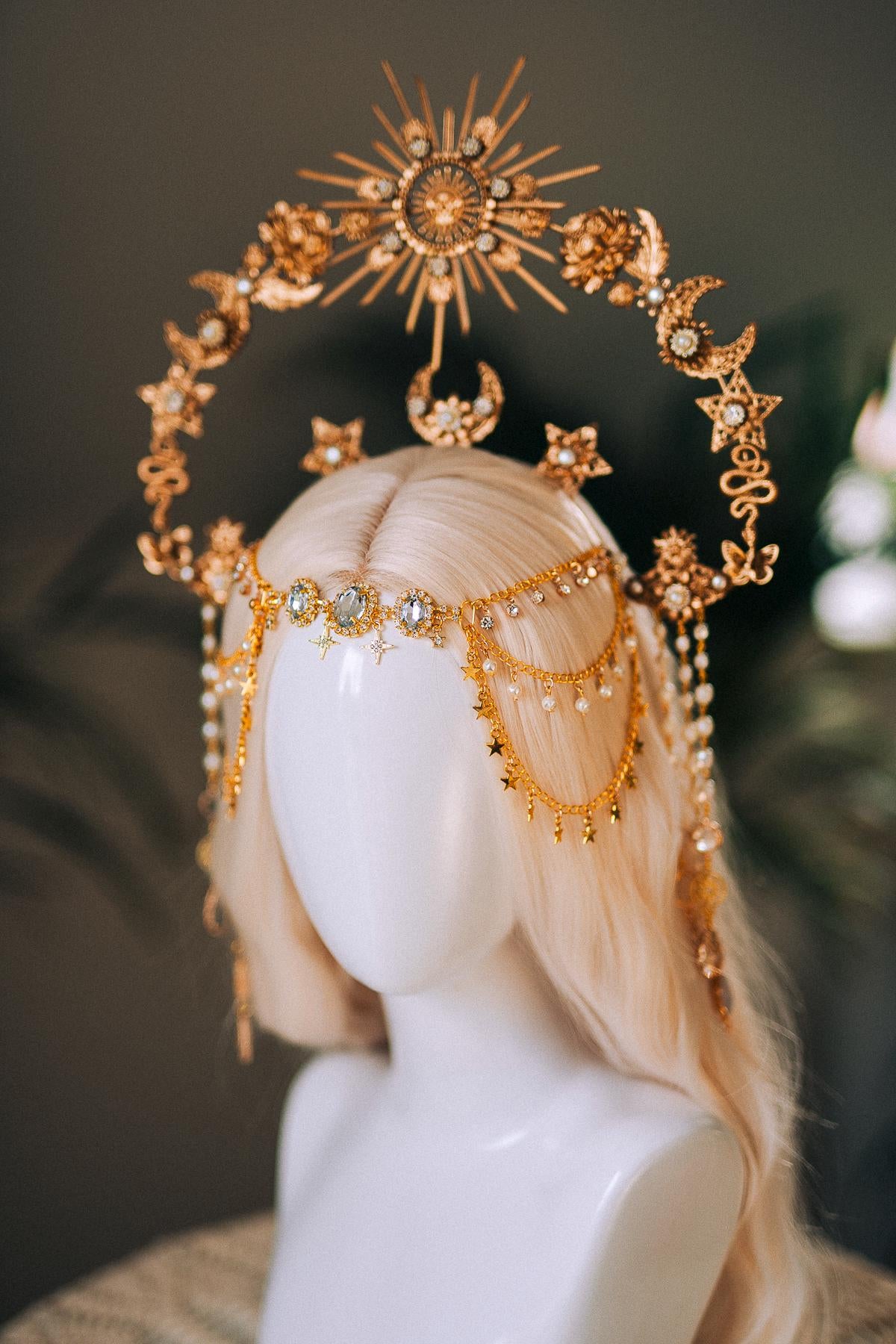 Celestial Halo Crown, Gold Goddess Headpiece, Sun Moon Star Tiara, Boho Wedding Crown, Festival Accessory, Maternity Photoshoot, Handmade