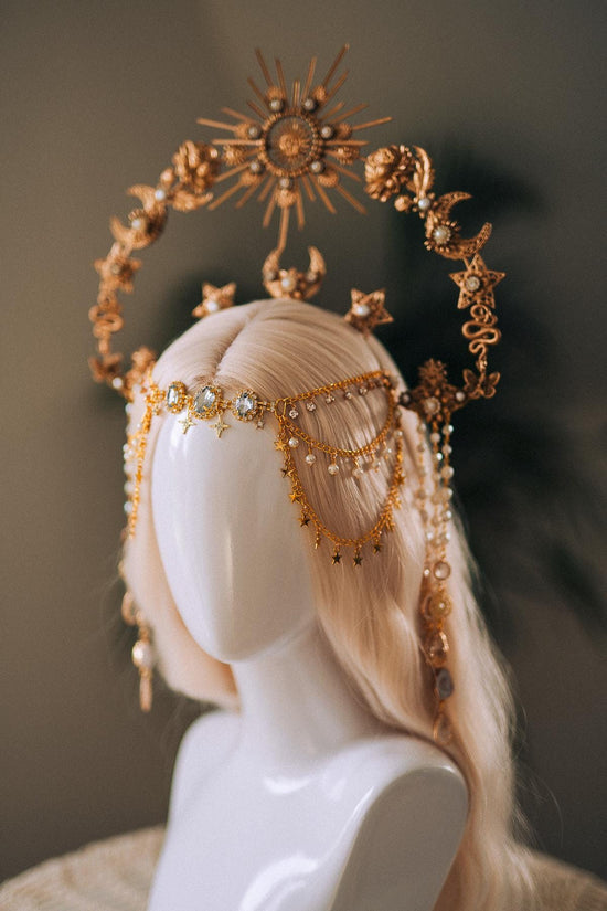Celestial Halo Crown, Gold Goddess Headpiece, Sun Moon Star Tiara, Boho Wedding Crown, Festival Accessory, Maternity Photoshoot, Handmade