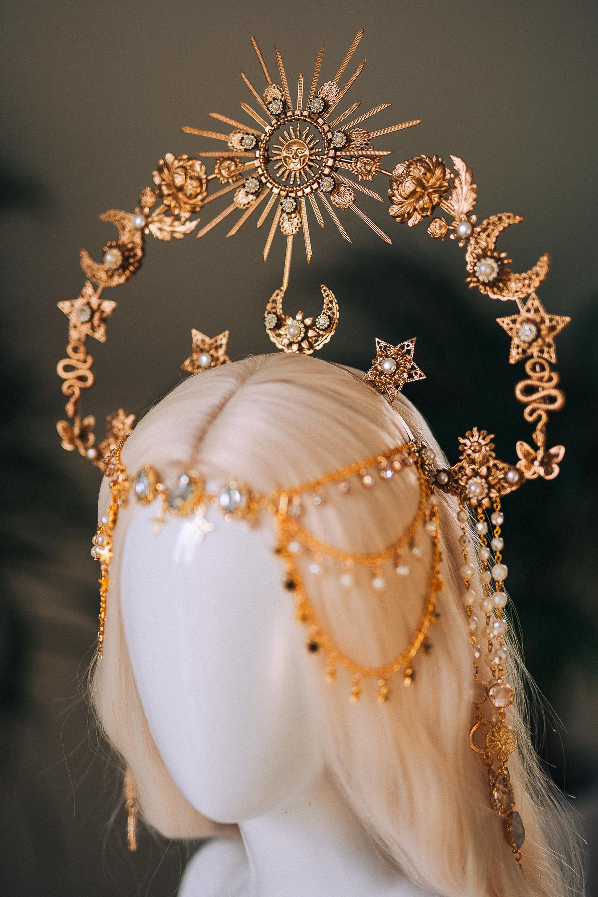 Celestial Halo Crown, Gold Goddess Headpiece, Sun Moon Star Tiara, Boho Wedding Crown, Festival Accessory, Maternity Photoshoot, Handmade