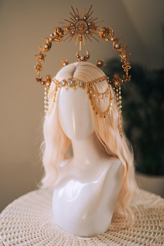 Celestial Halo Crown, Gold Goddess Headpiece, Sun Moon Star Tiara, Boho Wedding Crown, Festival Accessory, Maternity Photoshoot, Handmade