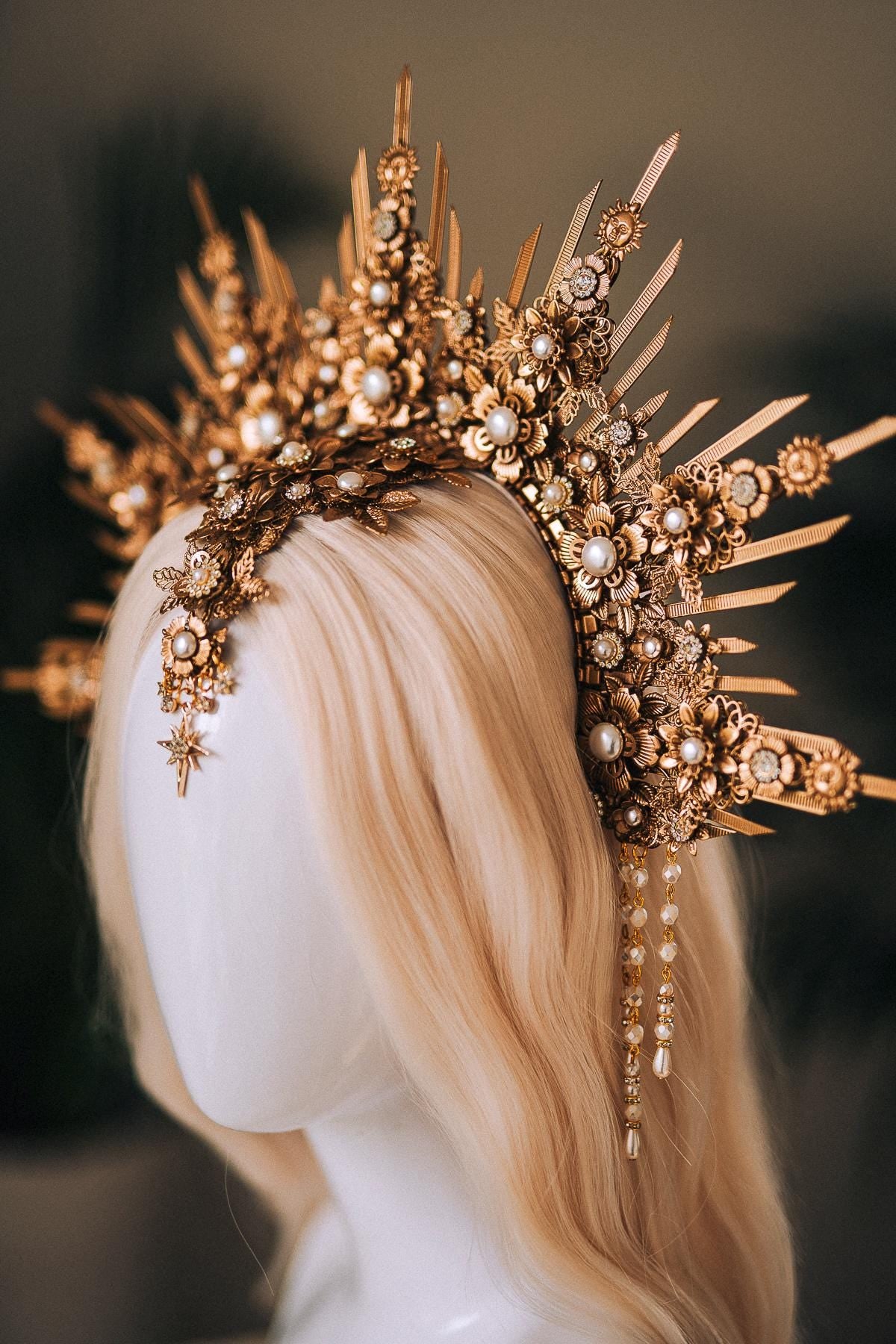 Celestial Sun Halo Crown, Goddess Headpiece, Gold Starburst Crown, Wedding Tiara, Festival Crown, Boho Headpiece, Pearl Crown, Bridal