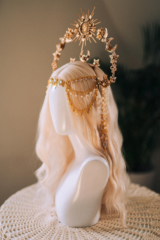 Celestial Halo Crown, Gold Goddess Headpiece, Sun Moon Star Tiara, Boho Wedding Crown, Festival Accessory, Maternity Photoshoot, Handmade