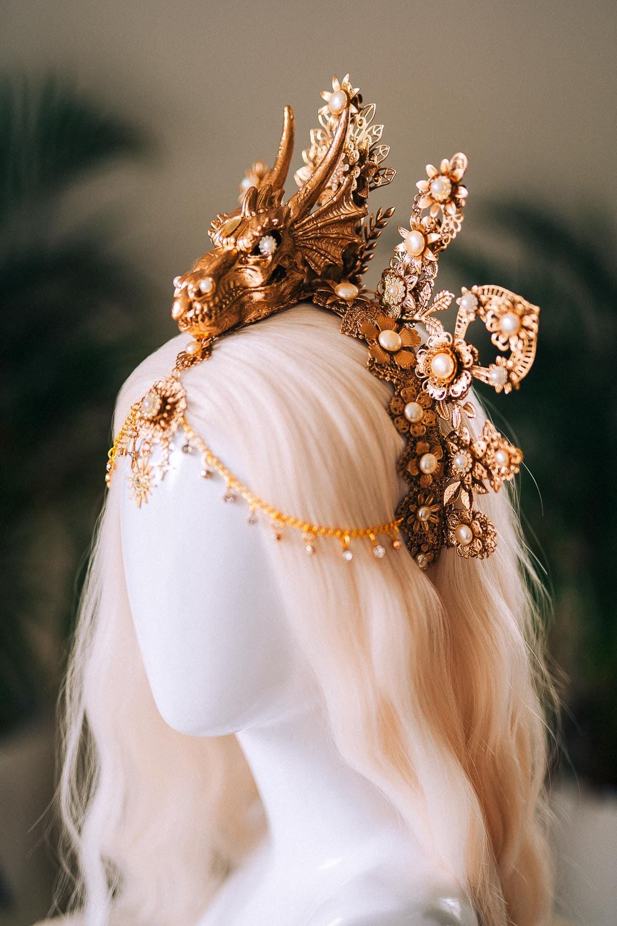 Gold Dragon Crown, Fantasy Headdress, Pearl Tiara, Dragon Costume, Mythical Queen Look, Cosplay Headpiece, Golden Goddess Accessory