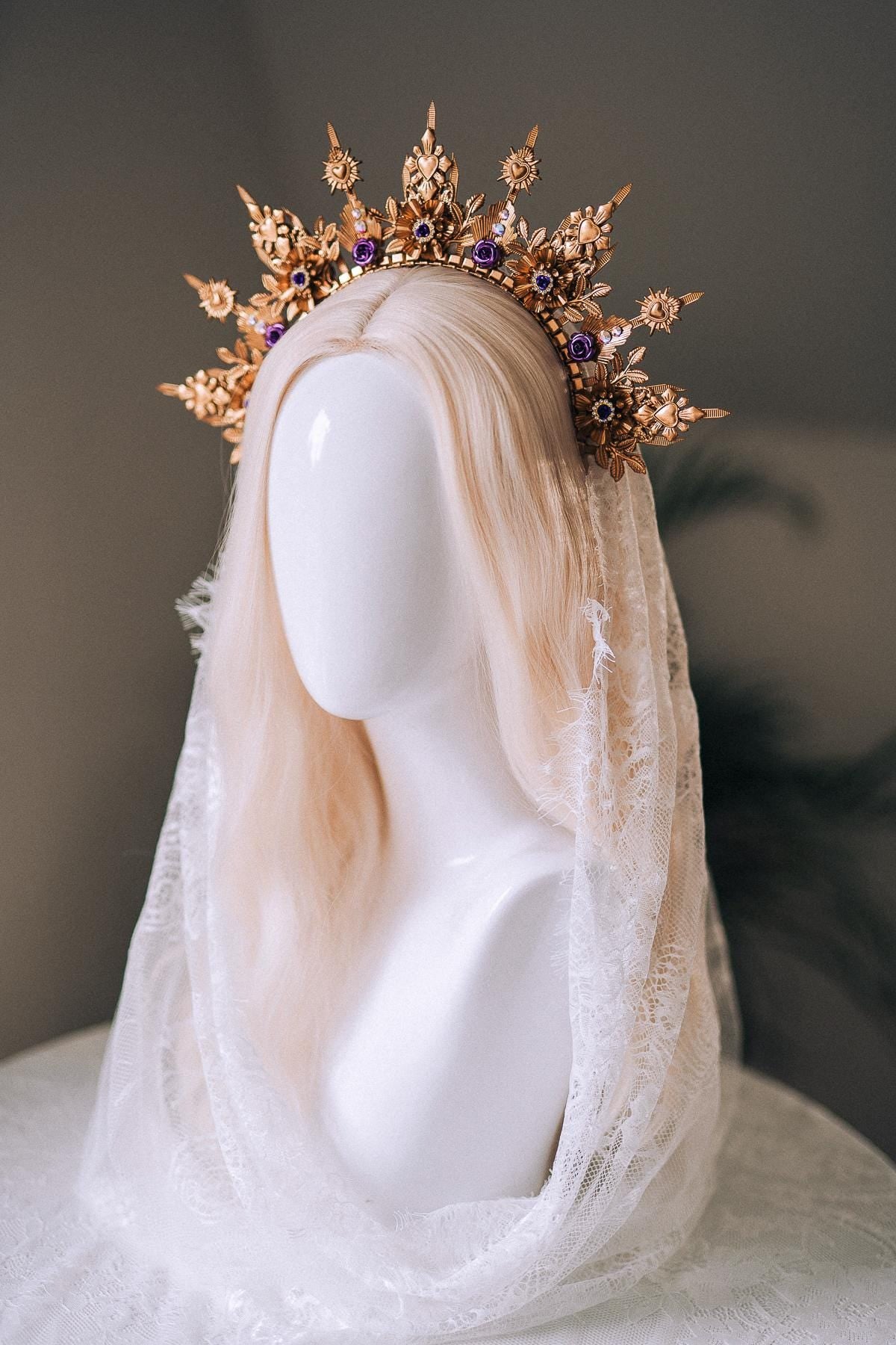 La Catrina Halo Crown, Gold Sacred Heart Crown, Dia De Los Muertos Headpiece, Purple Crystal Crown, Gothic Halo Tiara, Halloween Costume