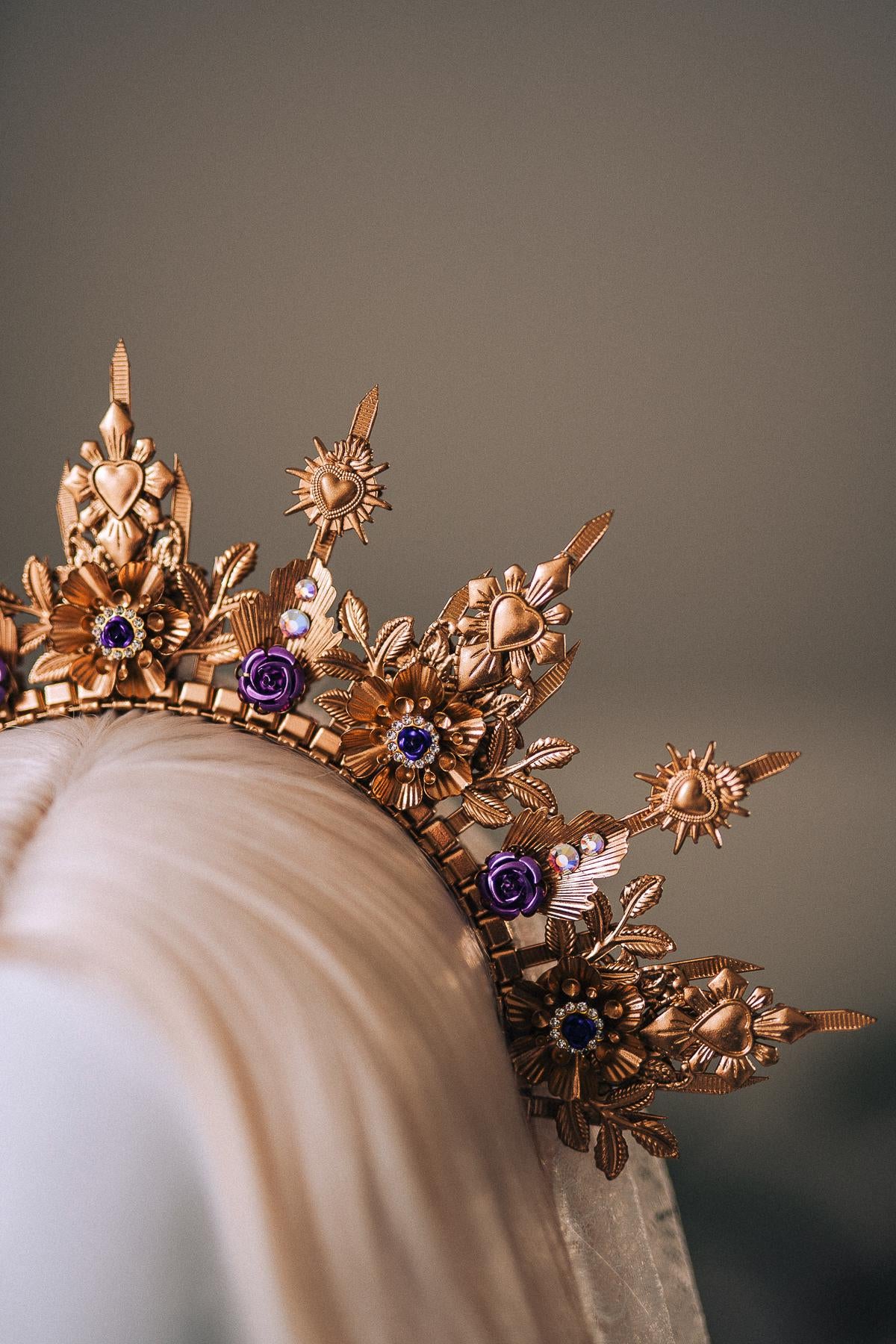 La Catrina Halo Crown, Gold Sacred Heart Crown, Dia De Los Muertos Headpiece, Purple Crystal Crown, Gothic Halo Tiara, Halloween Costume