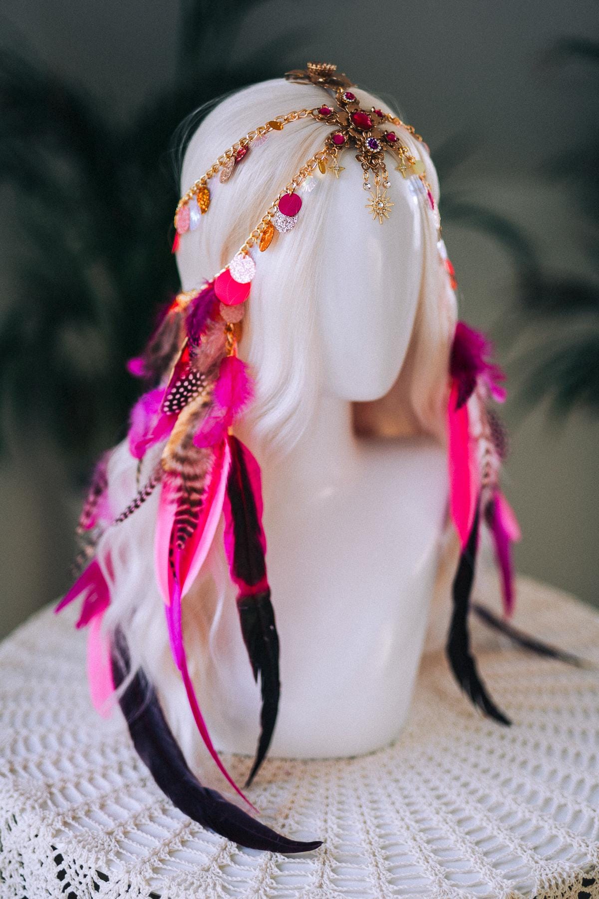 Festival Feather Headpiece, Chain Sequin Headband, Colorful Boho Tiara, Carnival Costume Accessory, Halloween Headdress, Party Hairpiece