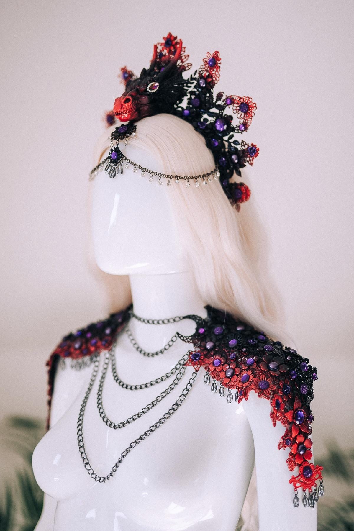 Dragon Queen Crown, Black Red Gothic Crown, Fantasy Horn Crown, Gothic Headpiece, Cosplay Crown, Mythical Goddess Crown