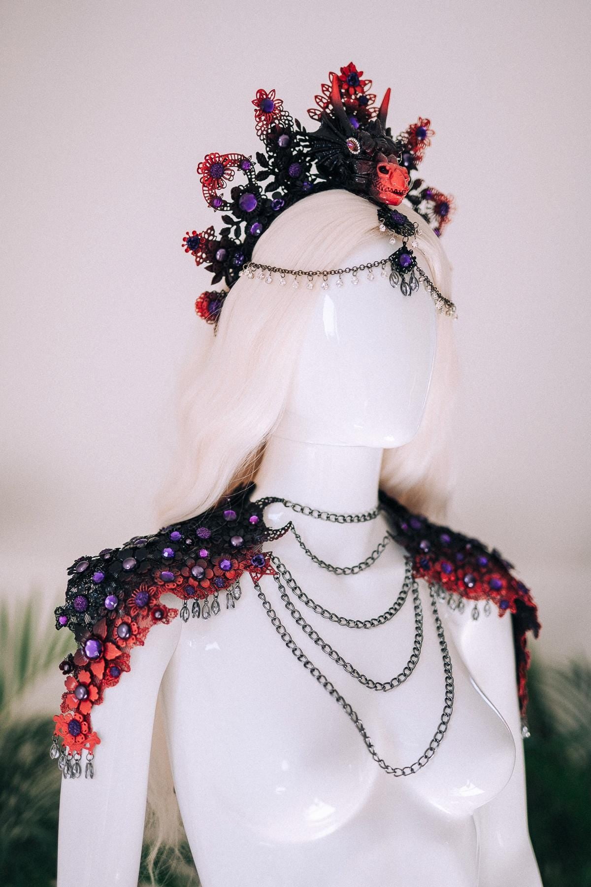 Dragon Queen Crown, Black Red Gothic Crown, Fantasy Horn Crown, Gothic Headpiece, Cosplay Crown, Mythical Goddess Crown