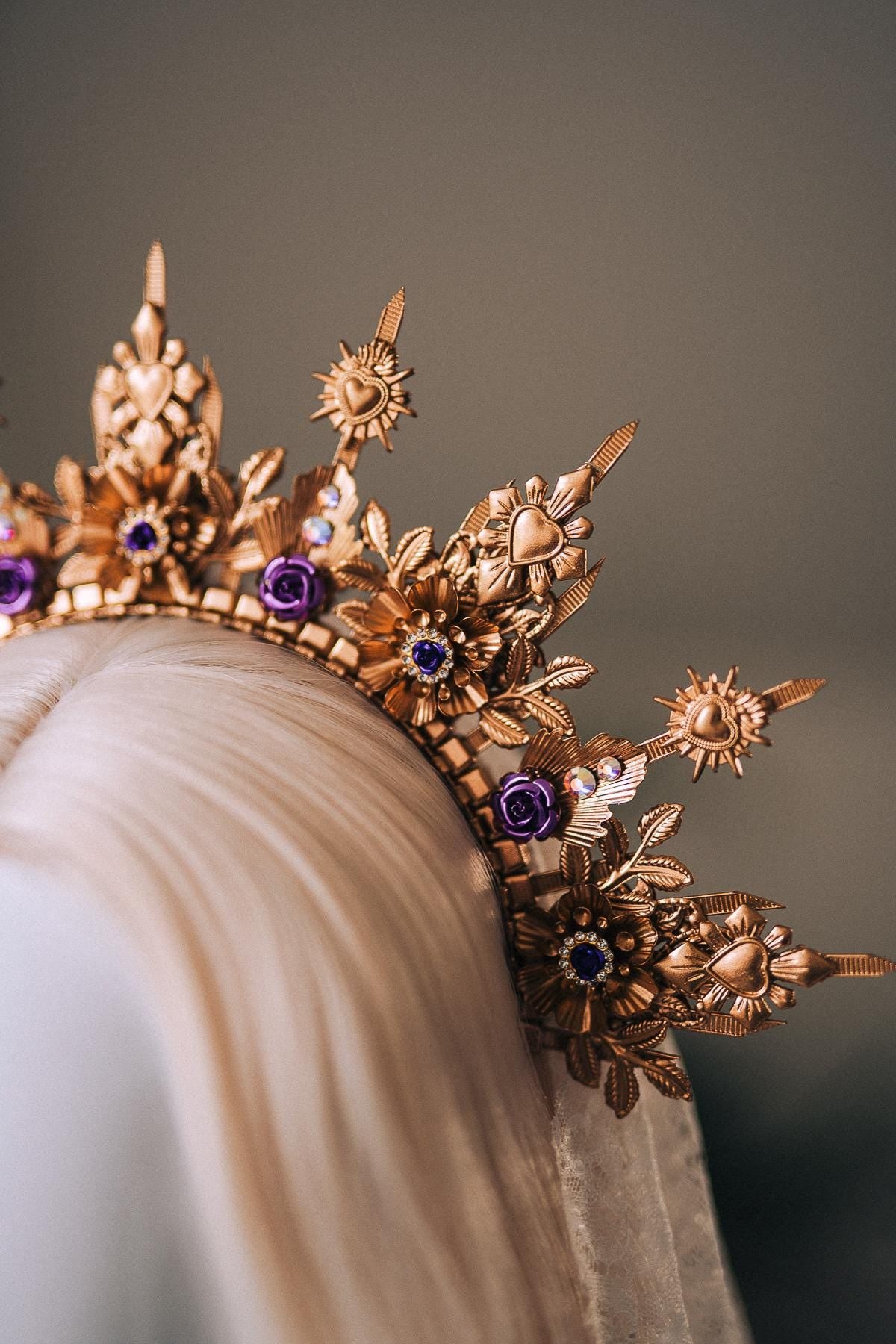 La Catrina Halo Crown, Gold Sacred Heart Crown, Dia De Los Muertos Headpiece, Purple Crystal Crown, Gothic Halo Tiara, Halloween Costume