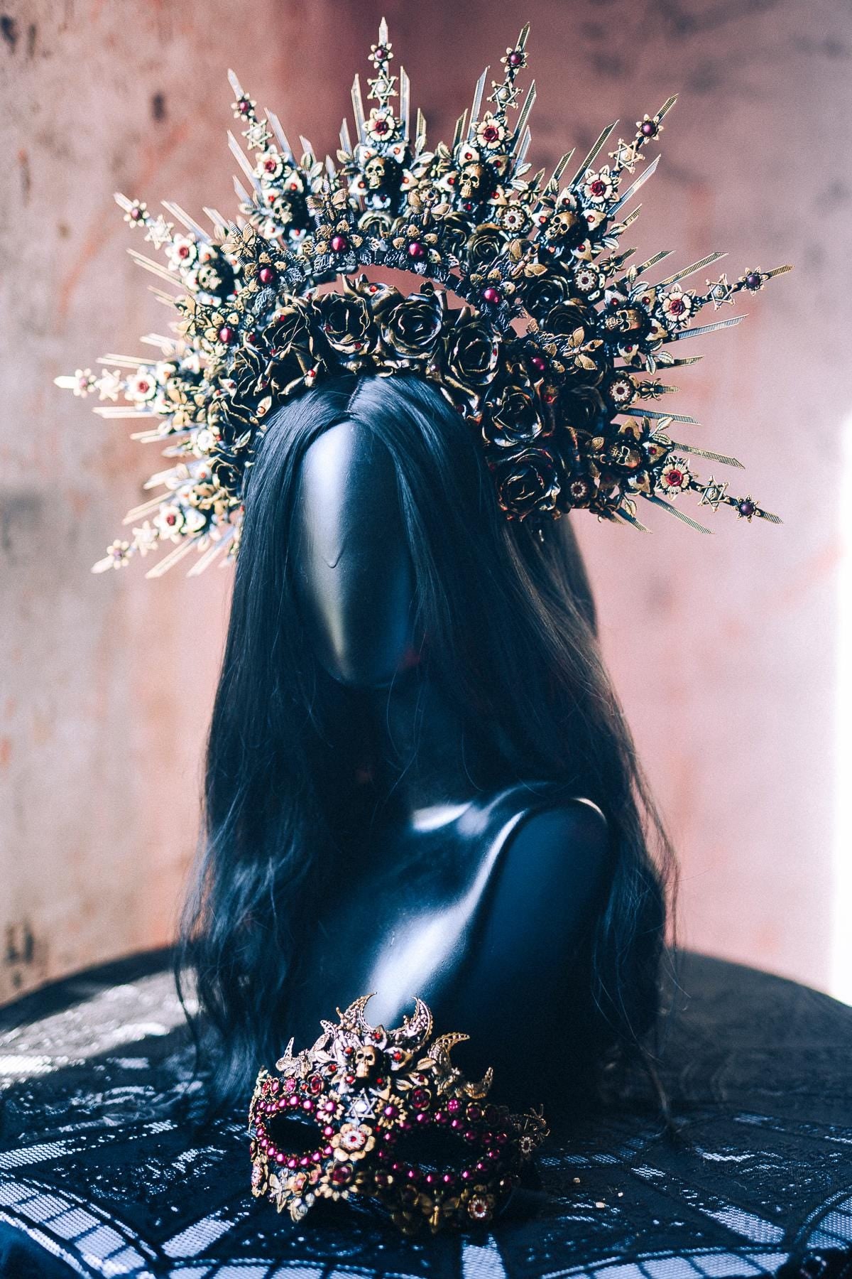 Gothic Morticia Addams Mask Red Crystal Skull Dark Queen Halloween Masquerade Mask