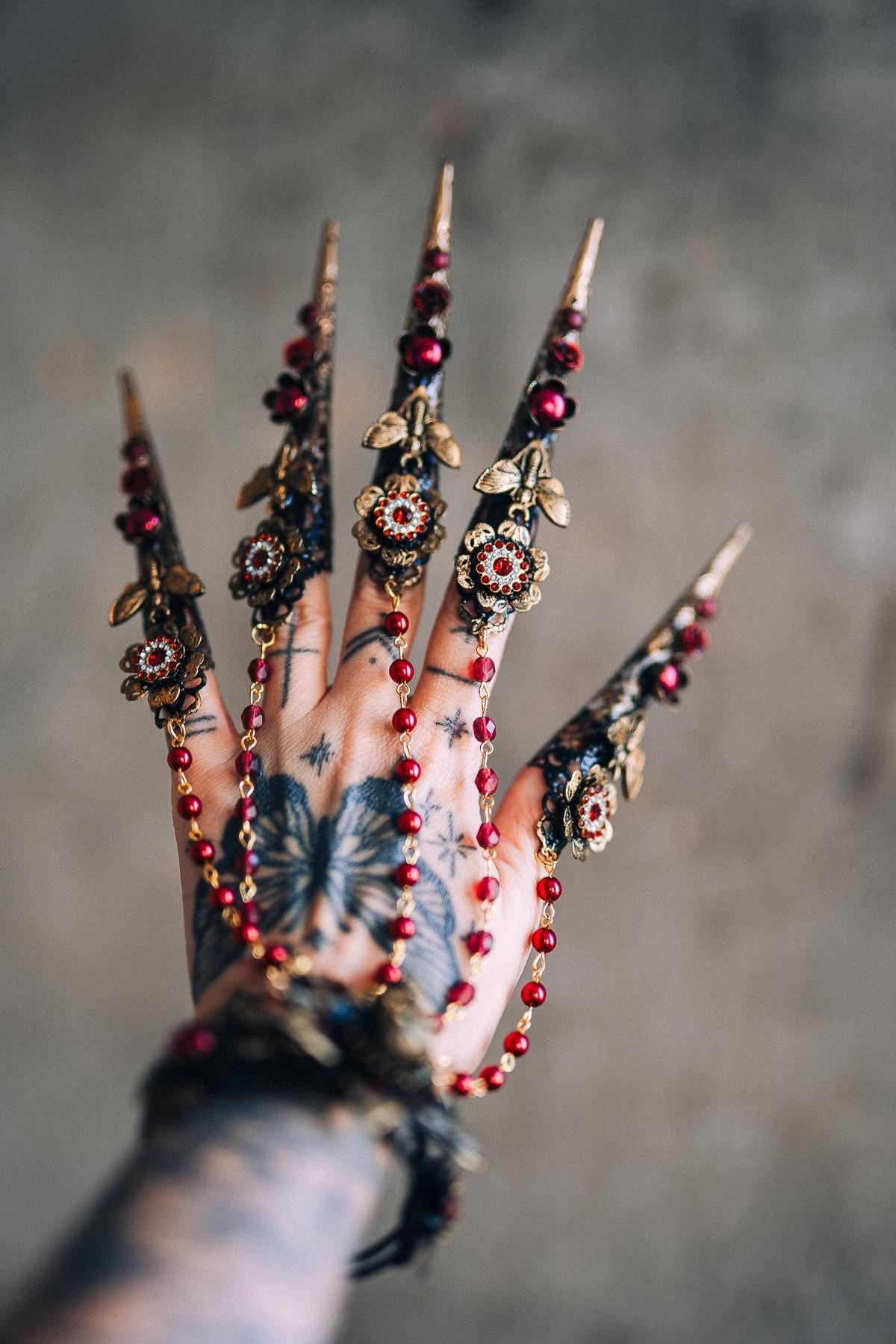 Gothic Morticia Addams Finger Claws Black Roses Red Crystals Skull Dark Queen Halloween Jewelry