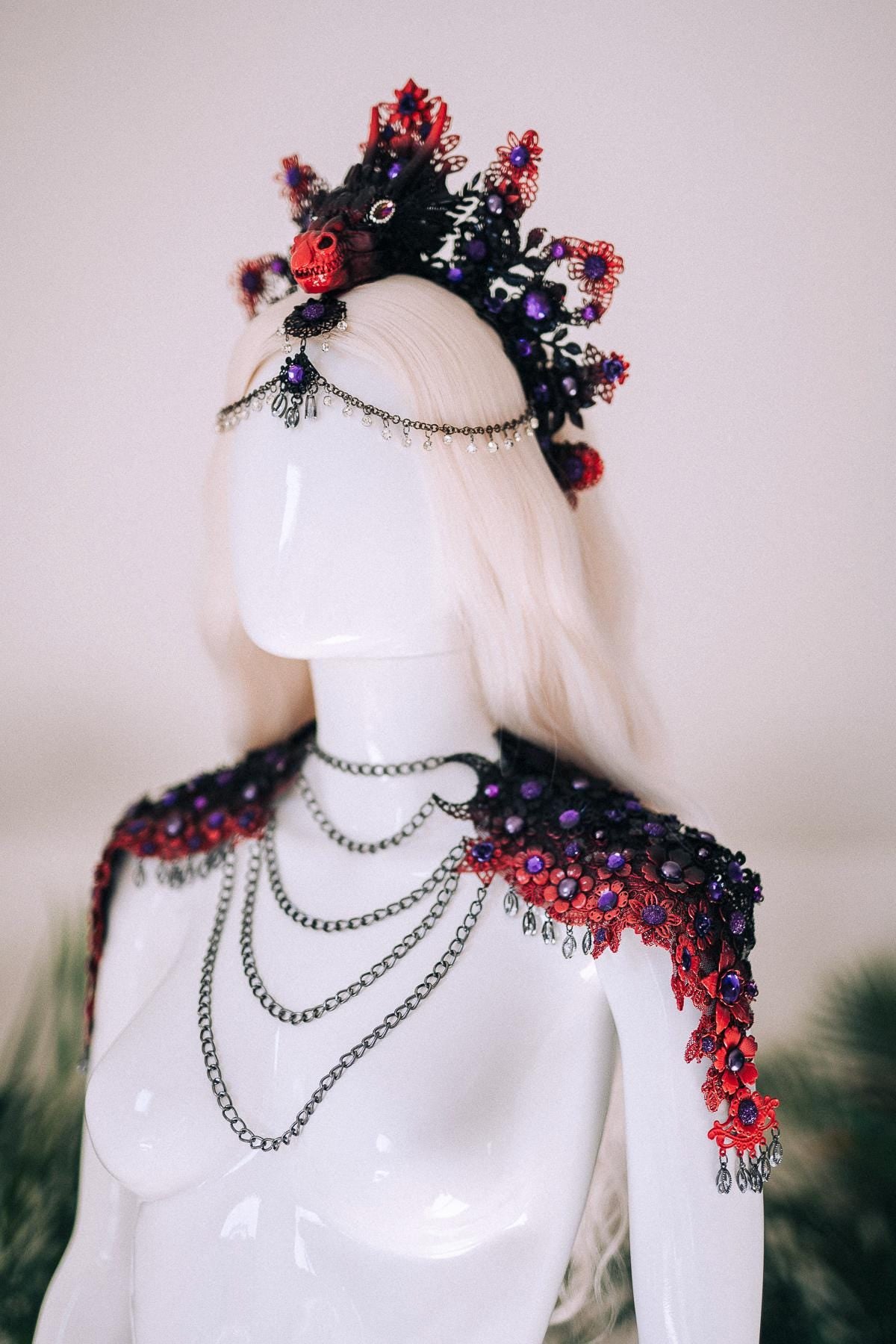 Dragon Queen Crown, Black Red Gothic Crown, Fantasy Horn Crown, Gothic Headpiece, Cosplay Crown, Mythical Goddess Crown