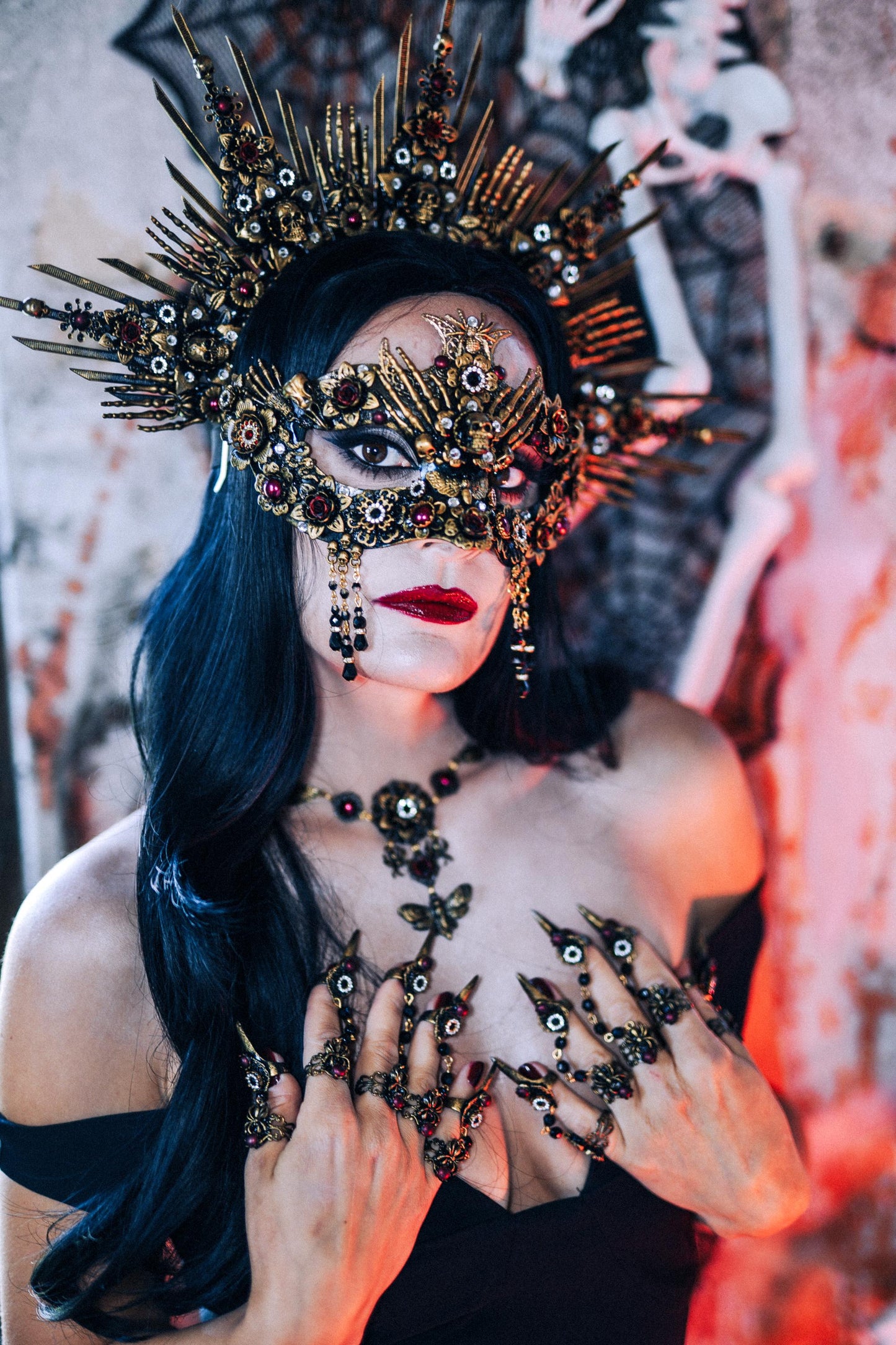 Gothic Morticia Addams Mask Red Crystal Skull Dark Queen Halloween Masquerade Mask