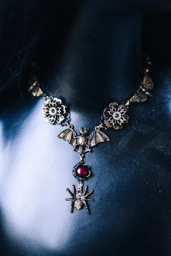 Gothic Morticia Addams Choker Black Red Gold Necklace Dark Queen Halloween Jewelry