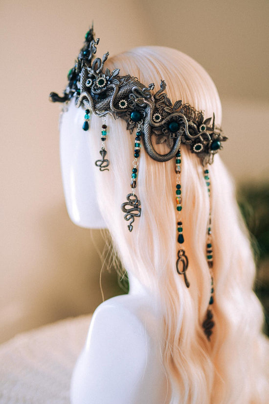 Platinum Serpent Crown Silver Medusa Headpiece Green Crystal Snake Tiara Gothic Goddess Halloween Crown Statement Headpiece