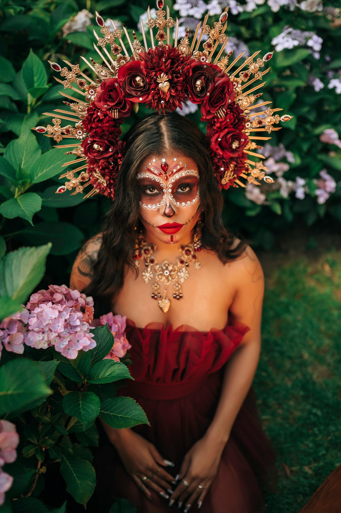 La Catrina Halo Crown Red Roses Gold Spikes Sacred Heart Skull Headpiece Day Of The Dead Catrina Costume Flower Crown