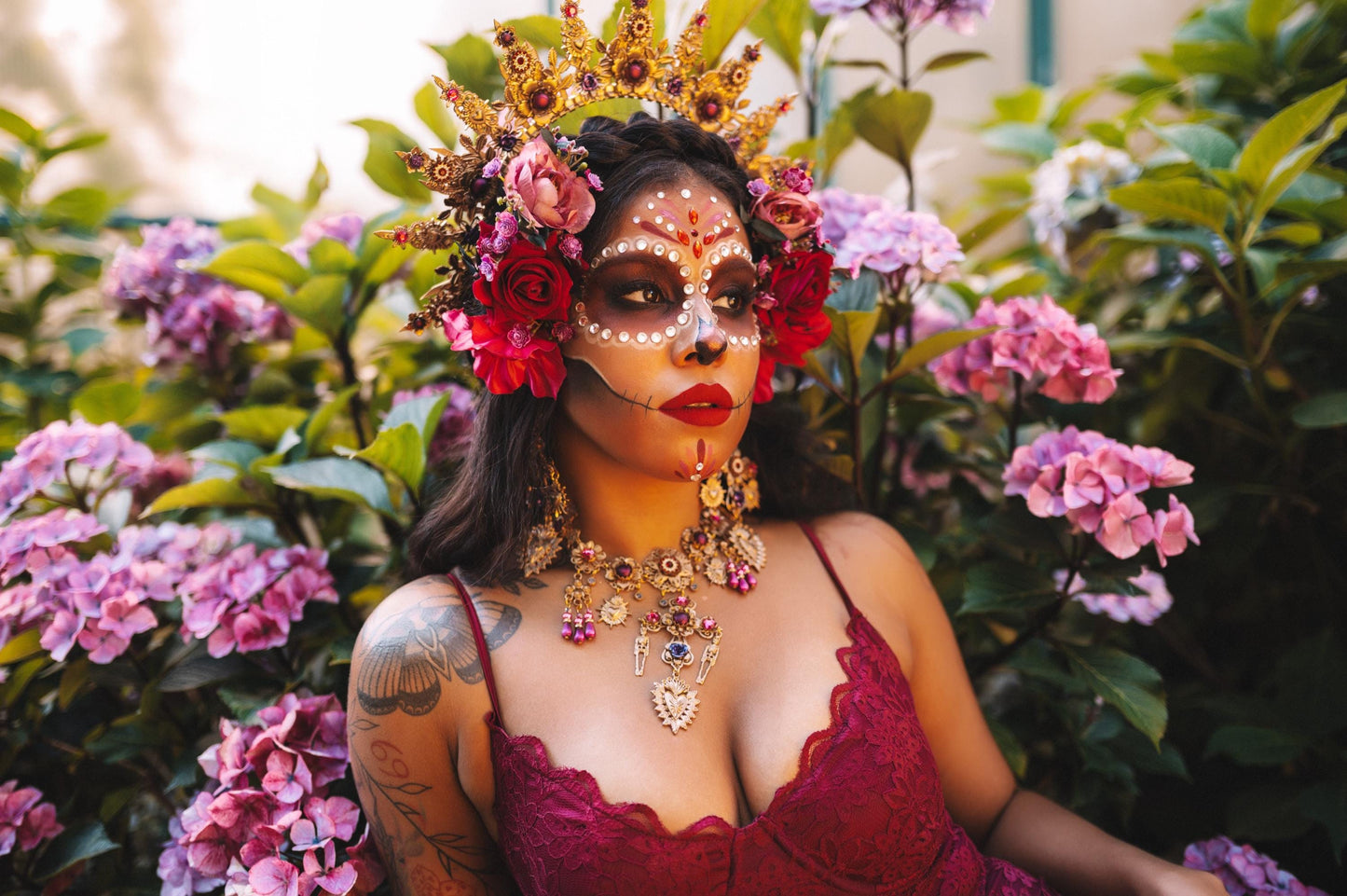 Golden Flower Halo Crown Red Roses Purple Jewels Headpiece Mexican Costume Carnival Tiara Festival Crown Dia de los Muertos Headband