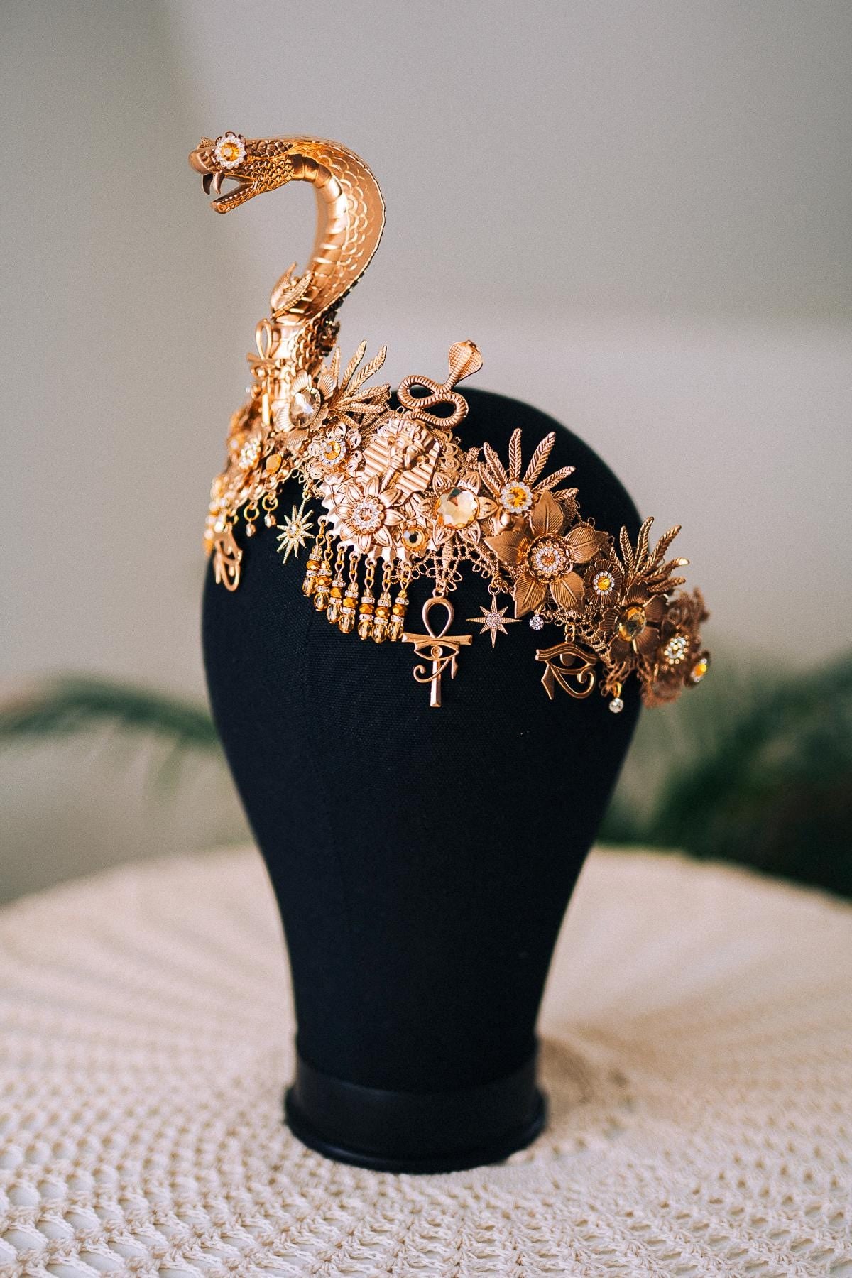 Cleopatra Snake Crown Gold Egyptian Headpiece Halloween Costume Tiara Goddess Ankh Eye Of Horus Accessories Jewelry