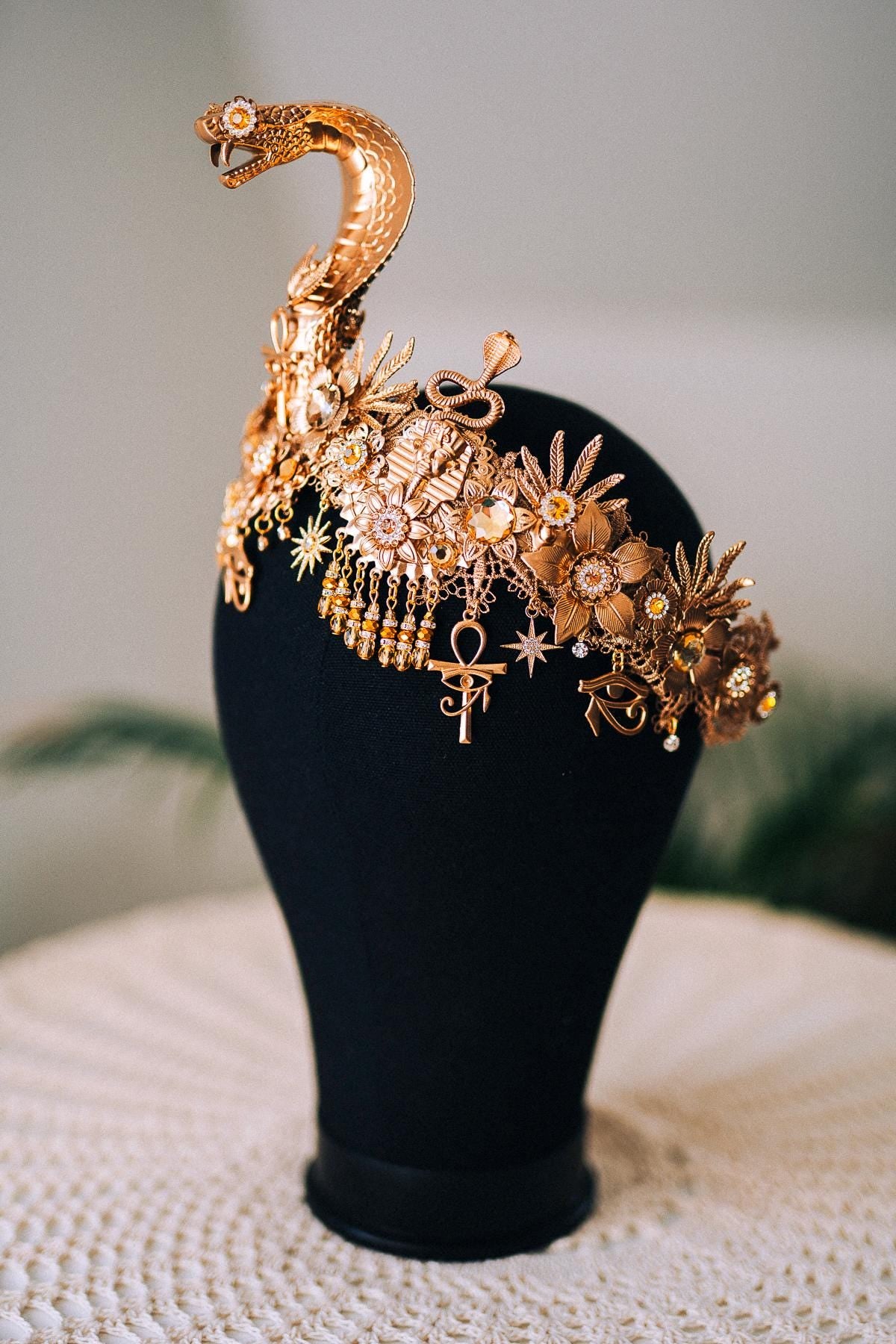 Cleopatra Snake Crown Gold Egyptian Headpiece Halloween Costume Tiara Goddess Ankh Eye Of Horus Accessories Jewelry