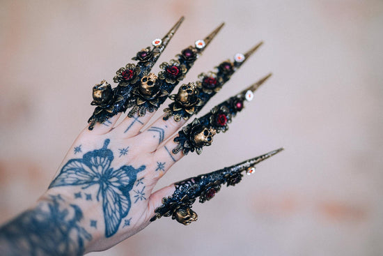 Gothic Morticia Addams Finger Claws Black Roses Red Crystals Skull Dark Queen Halloween Jewelry