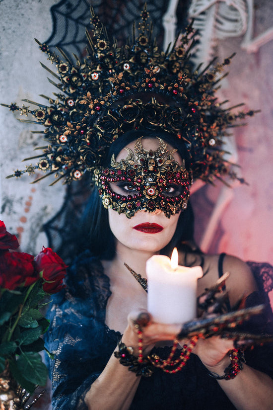 Gothic Morticia Addams Finger Claws Black Roses Red Crystals Skull Dark Queen Halloween Jewelry