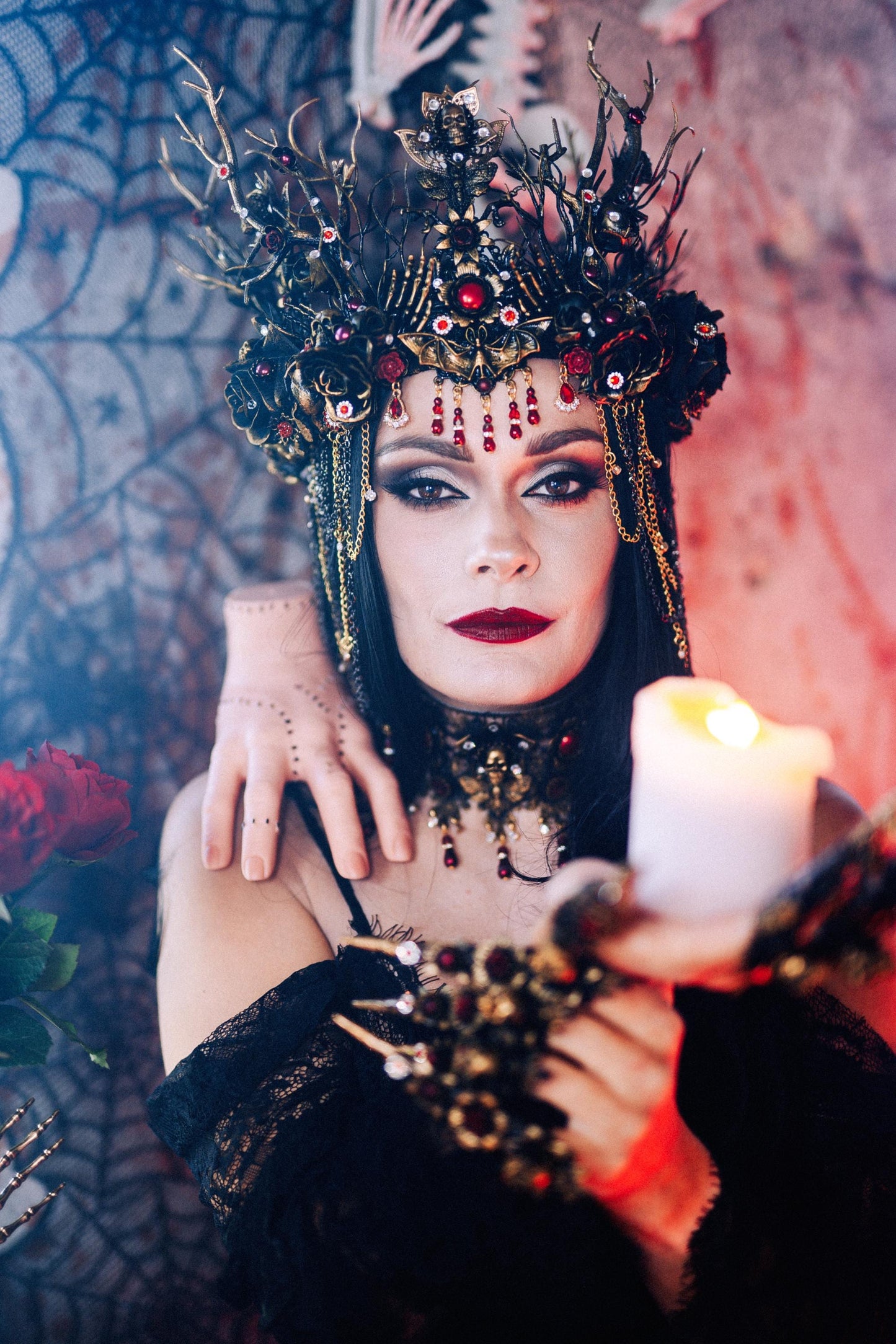 Gothic Morticia Addams Crown Black Red Gold Dark Queen Headpiece Halloween Costume Crown - Choker Necklace Gothic Morticia Addams Crown Black Red Gold Dark Queen Headpiece Halloween Costume Crown - Choker Necklace