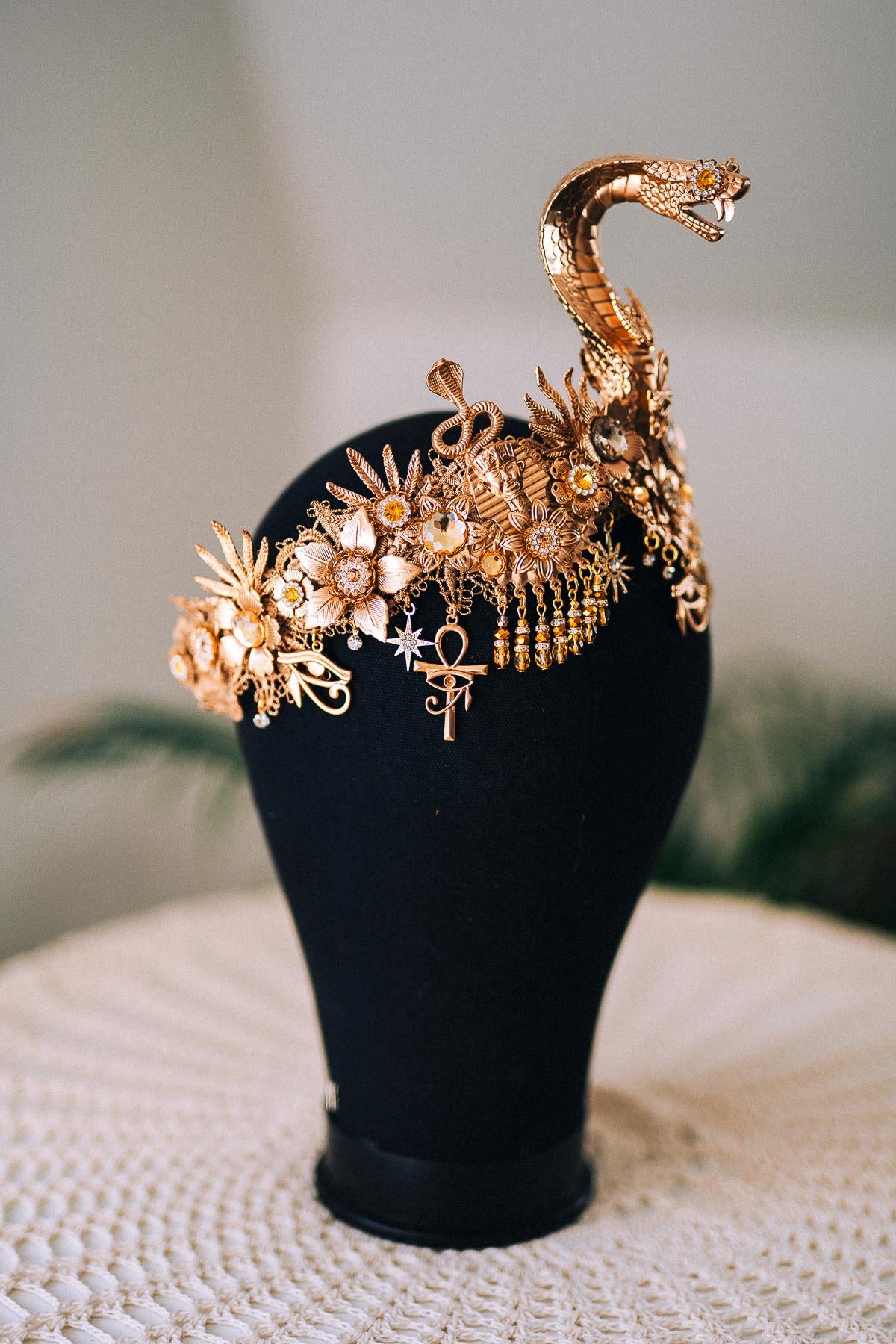 Cleopatra Snake Crown Gold Egyptian Headpiece Halloween Costume Tiara Goddess Ankh Eye Of Horus Accessories Jewelry