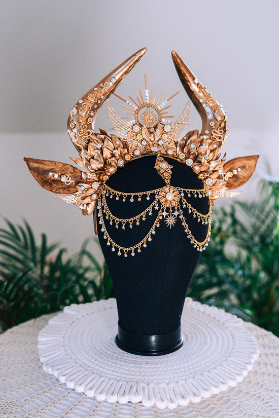 Cleopatra Gold Horn Crown Goddess Hathor Headdress Sun Halo Jewelry Festival Costume Headpiece Sacred Bridal Tiara