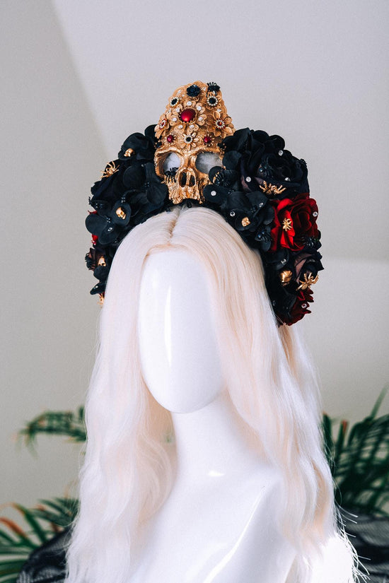 Halloween Skull Crown Light Up Gothic Headpiece Black Red Roses Glowing Skull Crown Spooky Witch Costume Halloween Parade